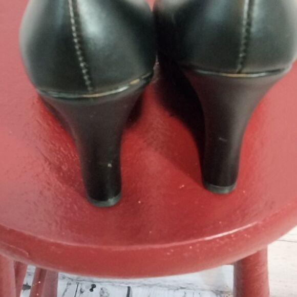 NWT:"No Brand" woman's high heels - Picture 5 of 12